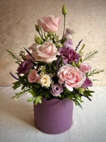 Elegant Pastel Bloom Arrangement